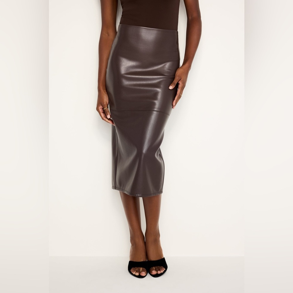 Good American Chocolate Faux Leather Midi Pencil Skirt